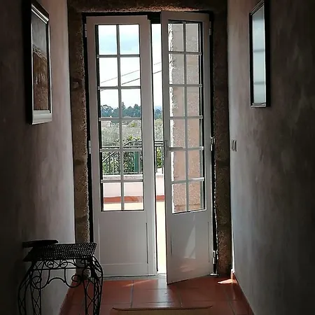 Avo Quitas, Country House *